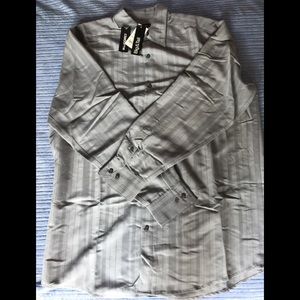 Men’s LT Claiborne Dress Shirt